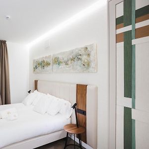 Estudio Deluxe con Cama Queen